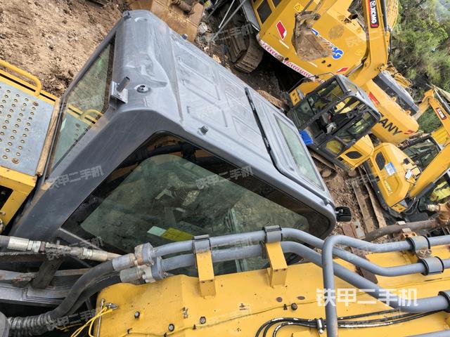水箱+风扇特写(上车部件) 水箱+风扇特写(上车部件)