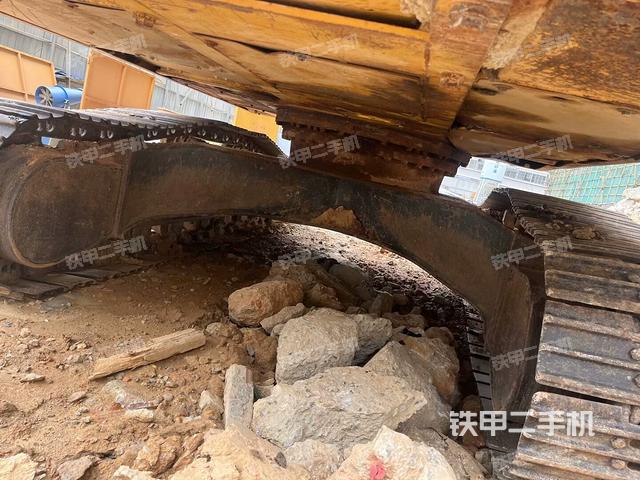 左導(dǎo)向輪(行走機構(gòu)) 左導(dǎo)向輪(行走機構(gòu))