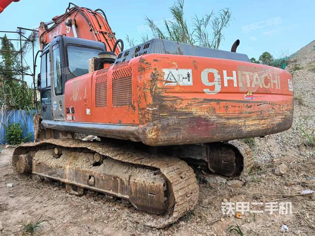 整機右后45°(整機外觀) 整機右后45°(整機外觀)