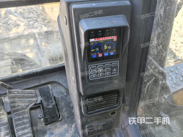 顯示屏?(駕駛室部分) 顯示屏?(駕駛室部分)