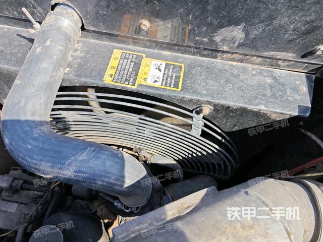 水箱+風(fēng)扇特寫(上車部件) 水箱+風(fēng)扇特寫(上車部件)