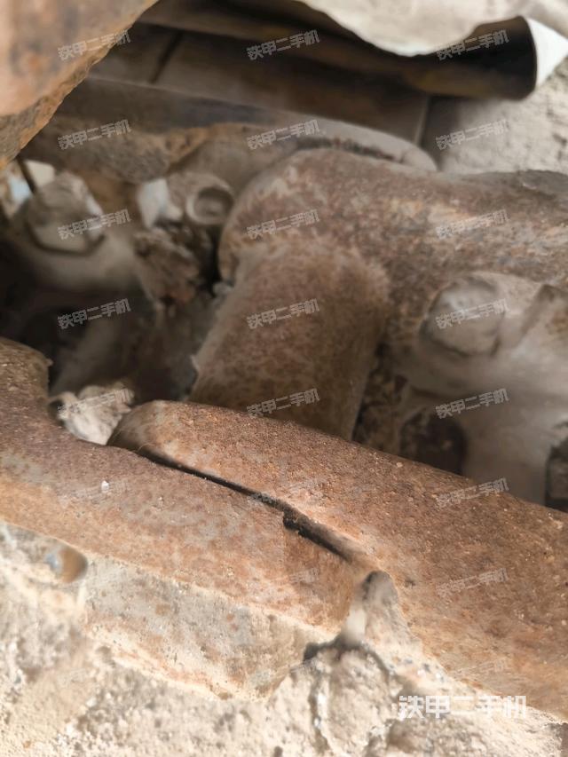 右側(cè)行走馬達(dá)蓋板(行走機(jī)構(gòu)) 右側(cè)行走馬達(dá)蓋板(行走機(jī)構(gòu))