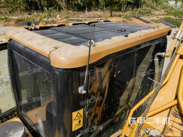 駕駛室頂部俯視(上車部件) 駕駛室頂部俯視(上車部件)