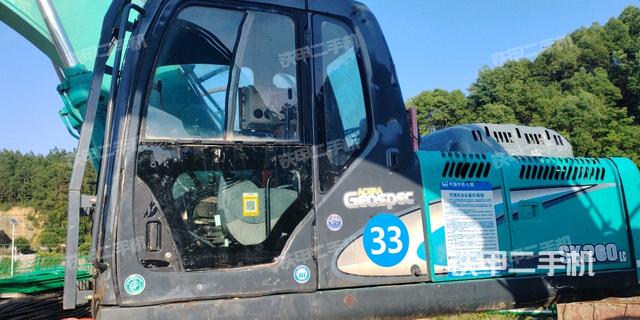 驾驶室整体（整机外观）