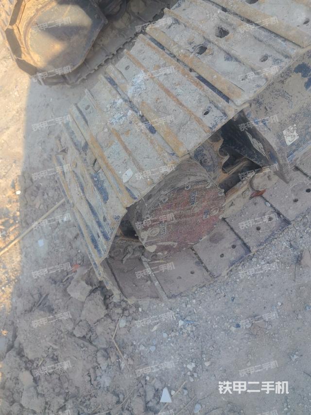 左驅(qū)動(dòng)輪（行走機(jī)構(gòu)）