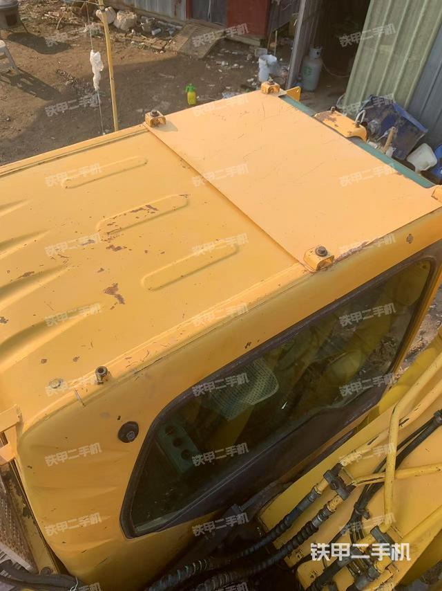 駕駛室頂部（整機(jī)外觀）