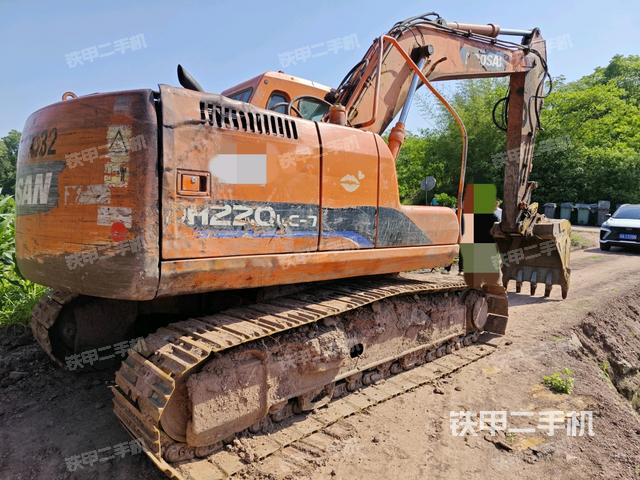 右后45(整機(jī)外觀) 右后45(整機(jī)外觀)