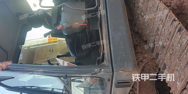 驾驶室整体（整机外观）