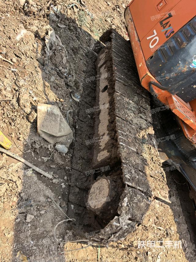 左侧履带整体 （行走机构）