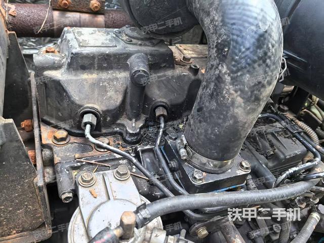 回轉(zhuǎn)馬達和主控閥（整機外觀）