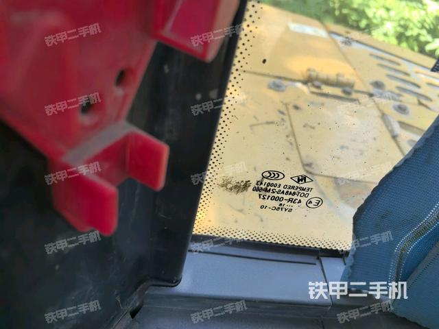 后窗玻璃角標(biāo)(駕駛室部分) 后窗玻璃角標(biāo)(駕駛室部分)