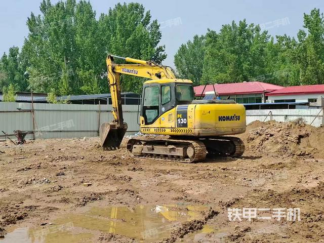 驾驶室整体(整机外观) 驾驶室整体(整机外观)