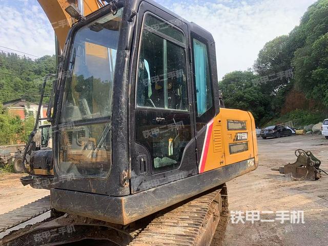 三一重工SY135C挖掘機