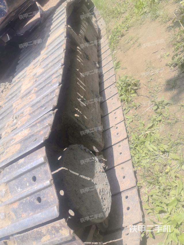 右側(cè)履帶整體?（行走機構(gòu)）