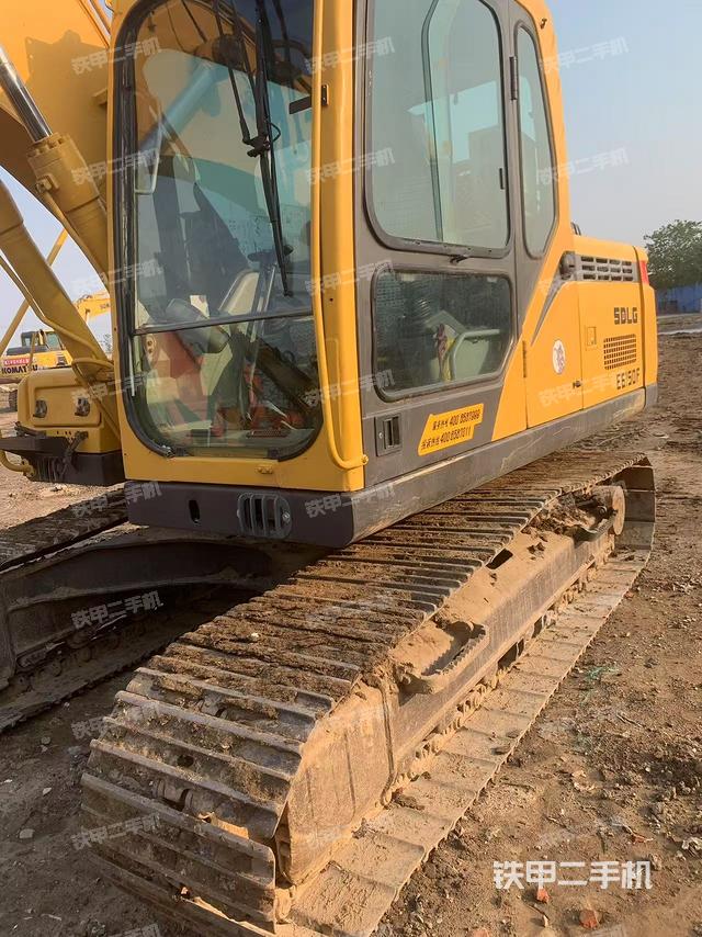 整機(jī)右后45°（整機(jī)外觀）