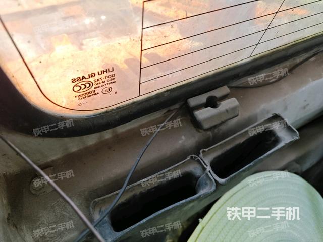 后窗玻璃角標(biāo)(駕駛室部分) 后窗玻璃角標(biāo)(駕駛室部分)