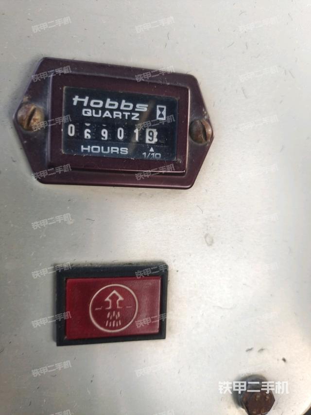 儀表盤全景（壓路機(jī)駕駛室）