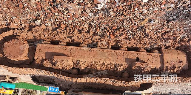 单侧履带整体（整机外观）