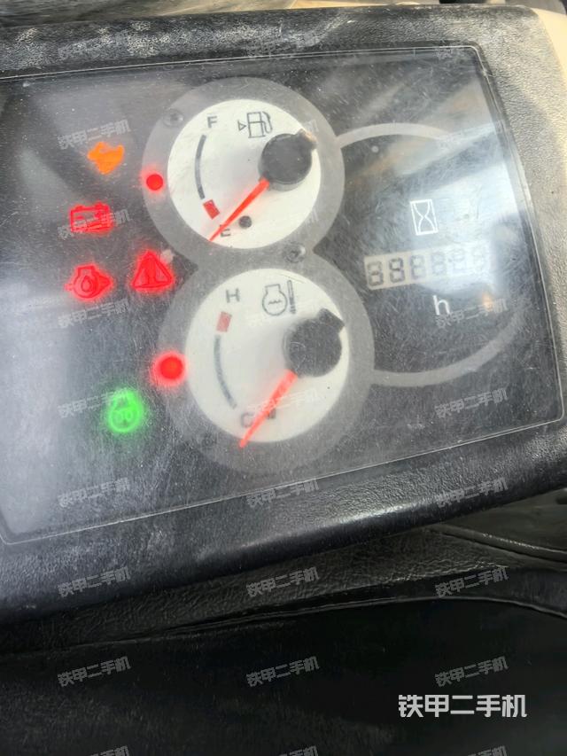 小時(shí)表(駕駛室部分) 小時(shí)表(駕駛室部分)
