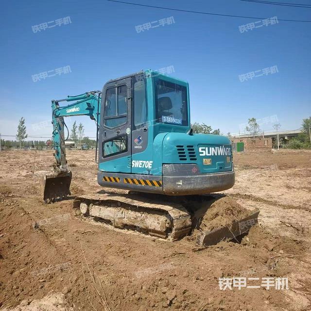 驾驶室整体（整机外观）