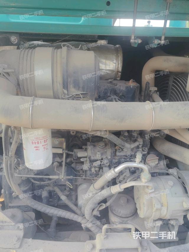 發(fā)動(dòng)機(jī)室（上車部件）