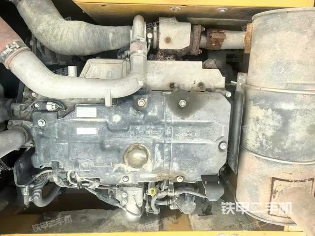 發(fā)動機整體俯視(整機外觀) 發(fā)動機整體俯視(整機外觀)