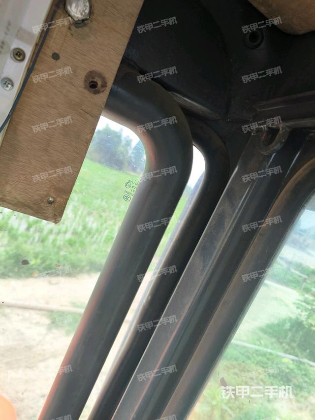 頂棚整體(駕駛室部分) 頂棚整體(駕駛室部分)