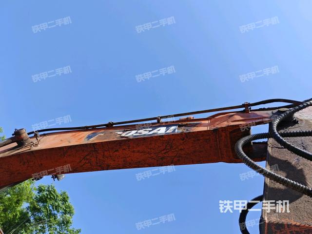 大臂整體?右側(cè)(工作和回轉(zhuǎn)裝置) 大臂整體?右側(cè)(工作和回轉(zhuǎn)裝置)