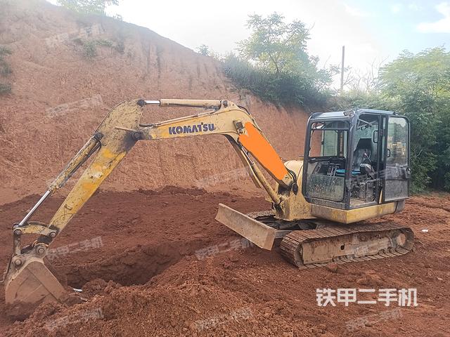 小松PC56-7挖掘機(jī)