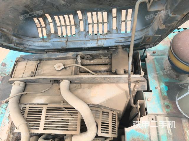 發(fā)動(dòng)機(jī)室(上車部件) 發(fā)動(dòng)機(jī)室(上車部件)