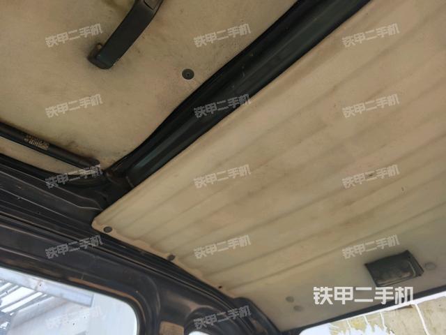 座椅后部(駕駛室部分) 座椅后部(駕駛室部分)