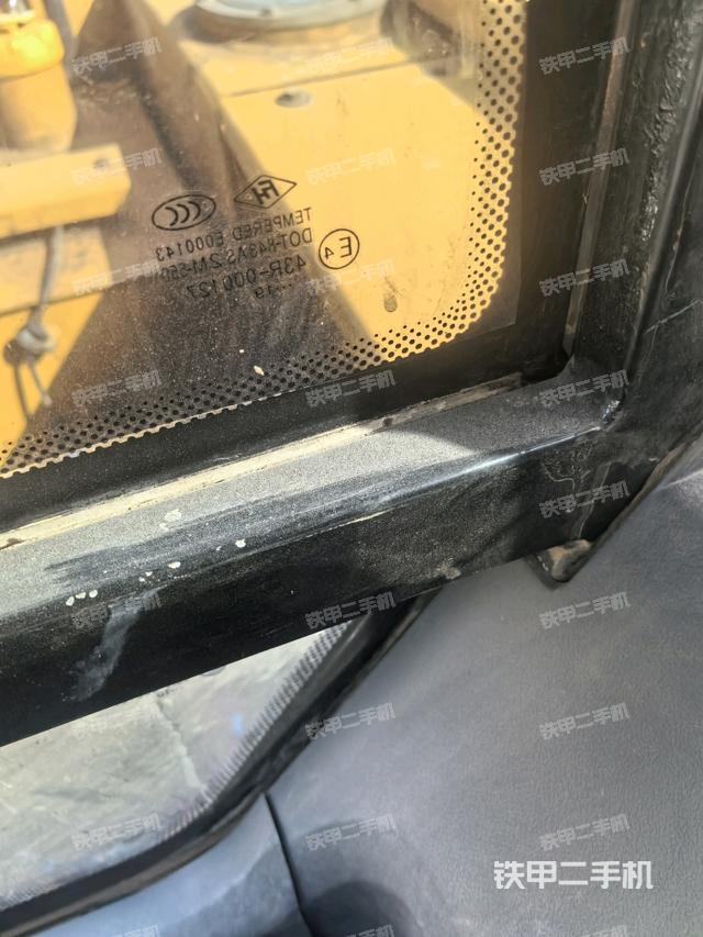 座椅后部（驾驶室部分）