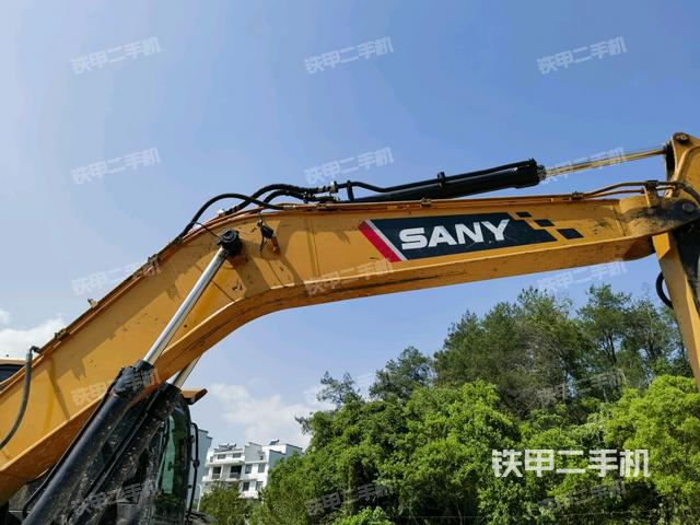 大臂整體?右側(cè)(工作和回轉(zhuǎn)裝置) 大臂整體?右側(cè)(工作和回轉(zhuǎn)裝置)