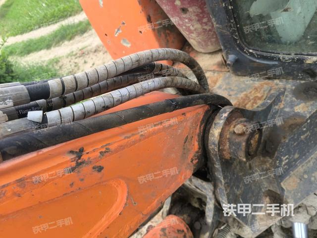 小臂整體右前(工作和回轉裝置) 小臂整體右前(工作和回轉裝置)