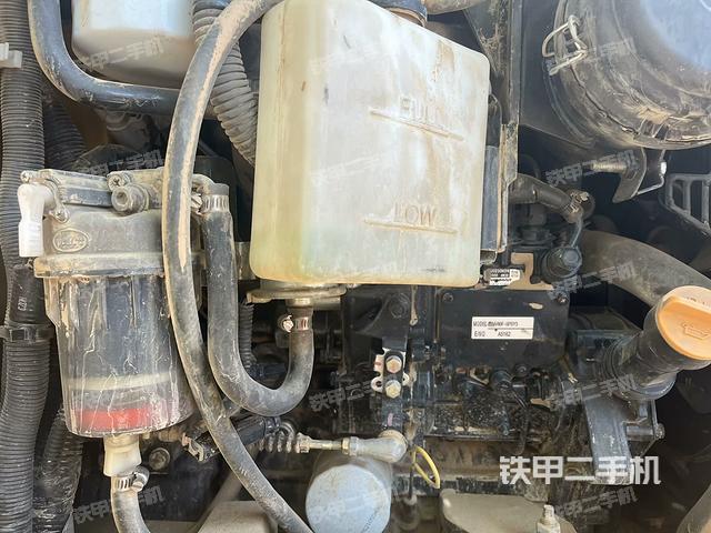 發(fā)動(dòng)機(jī)整體俯視(整機(jī)外觀) 發(fā)動(dòng)機(jī)整體俯視(整機(jī)外觀)