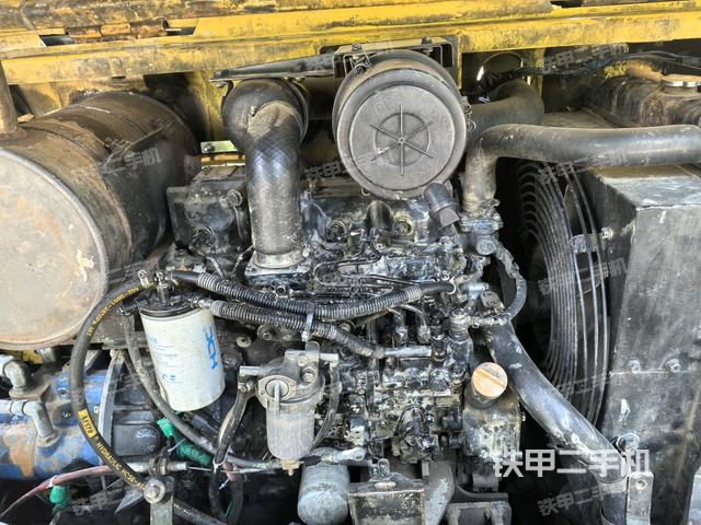 發(fā)動(dòng)機(jī)室(上車部件) 發(fā)動(dòng)機(jī)室(上車部件)