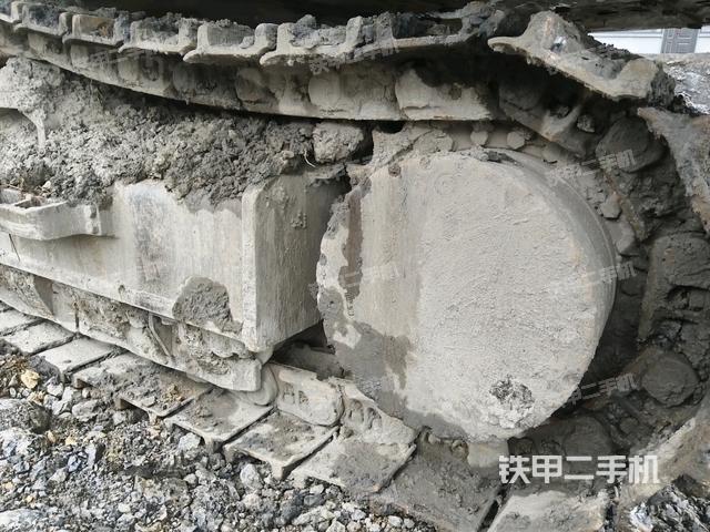 左驱动轮(行走机构) 左驱动轮(行走机构)