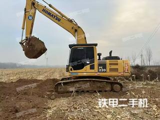 小松PC220-8挖掘機實拍圖片