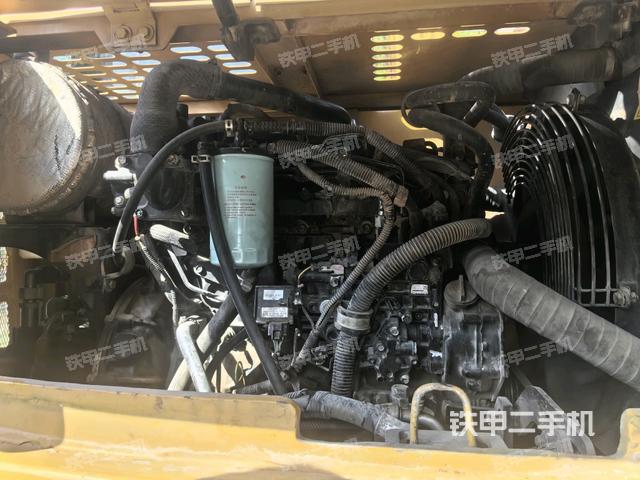 发动机室（上车部件）