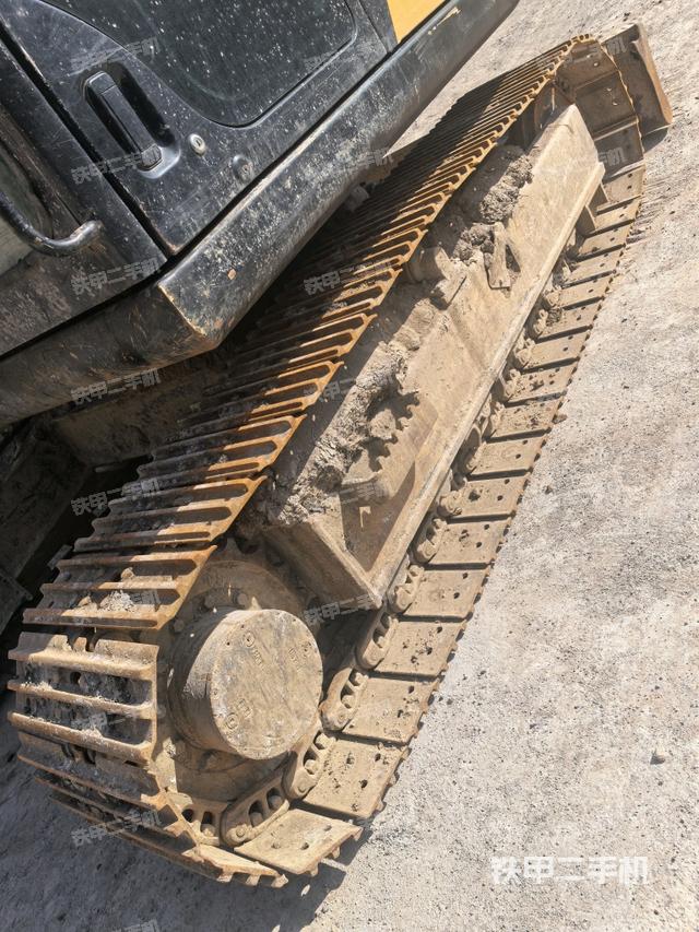 左侧履带整体 （行走机构）