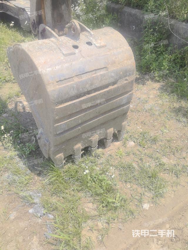 鏟斗右后整體（工作和回轉(zhuǎn)裝置）