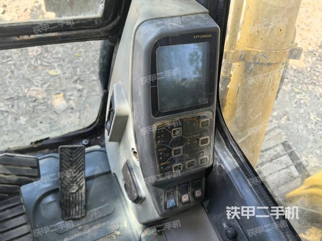 顯示屏?(駕駛室部分) 顯示屏?(駕駛室部分)