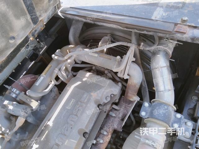 水箱+风扇特写(上车部件) 水箱+风扇特写(上车部件)