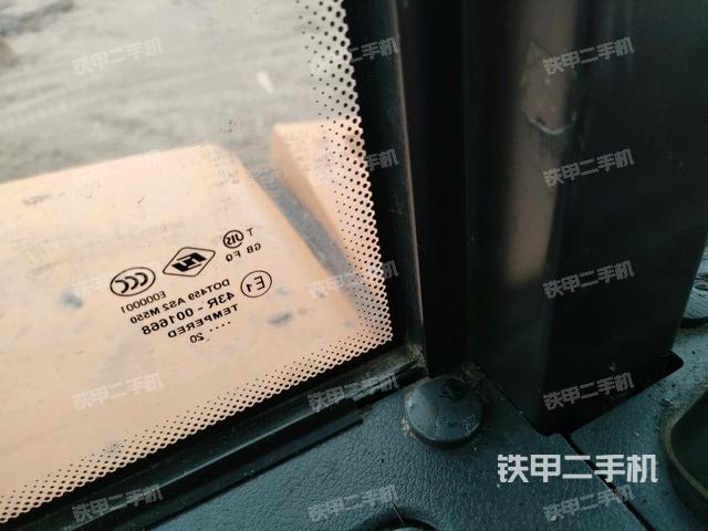 后窗玻璃角标(驾驶室部分) 后窗玻璃角标(驾驶室部分)