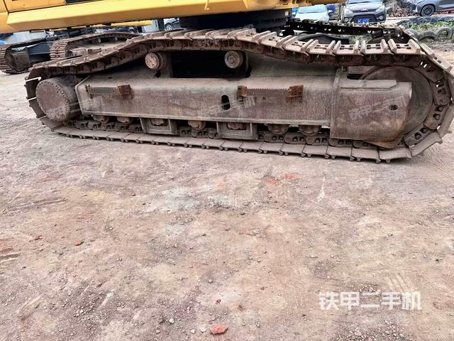 左導(dǎo)向輪(行走機構(gòu)) 左導(dǎo)向輪(行走機構(gòu))