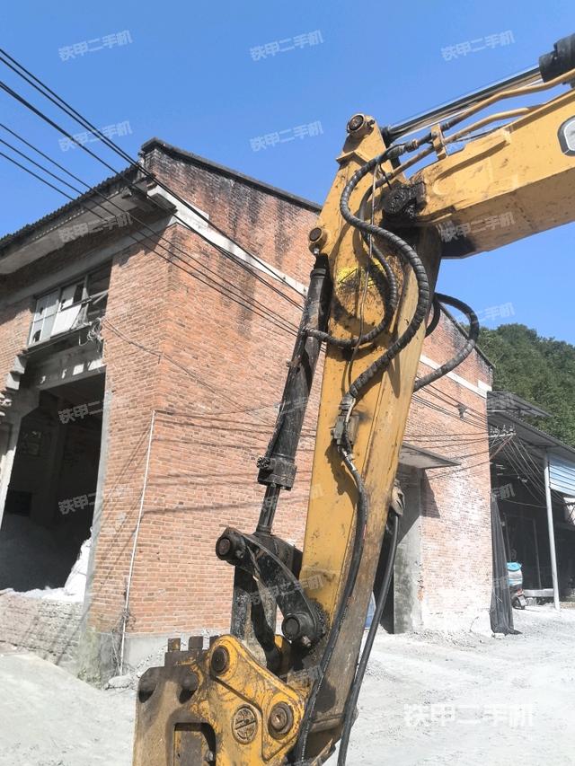 小臂整体右前（工作和回转装置）