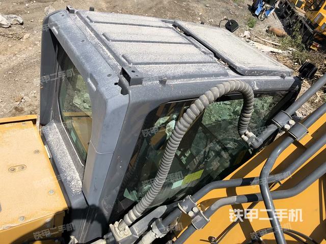 驾驶室顶部俯视(上车部件) 驾驶室顶部俯视(上车部件)