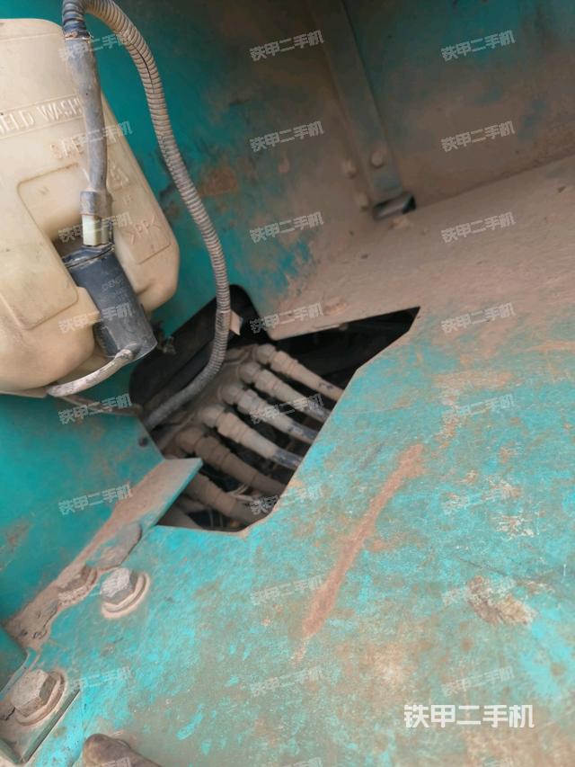 液壓泵斜45?左(大件艙室) 液壓泵斜45?左(大件艙室)