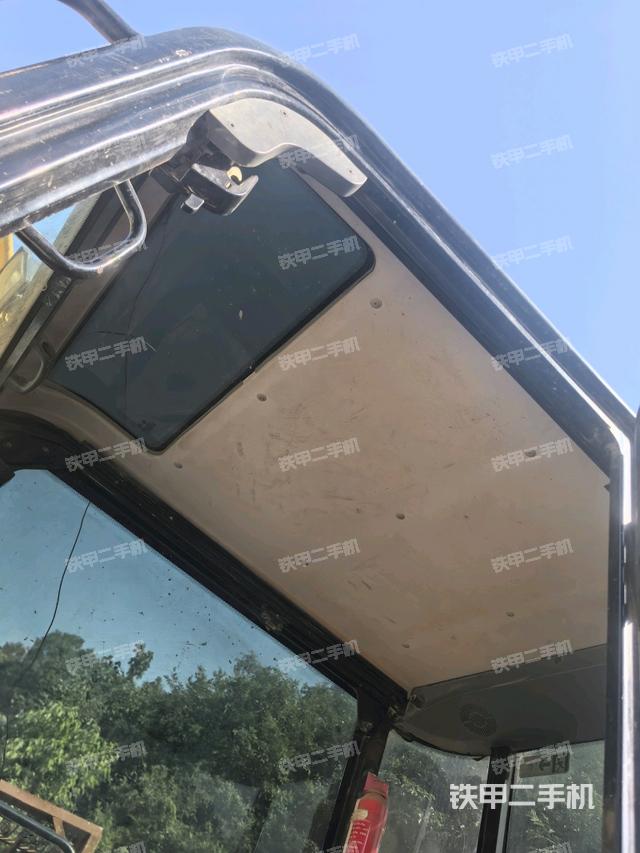 顶棚整体（驾驶室部分）