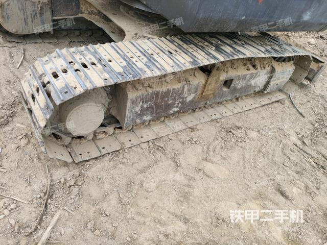 右侧履带整体 (行走机构) 右侧履带整体 (行走机构)